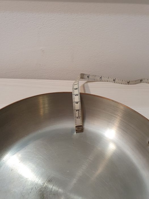 Стар меден тиган.