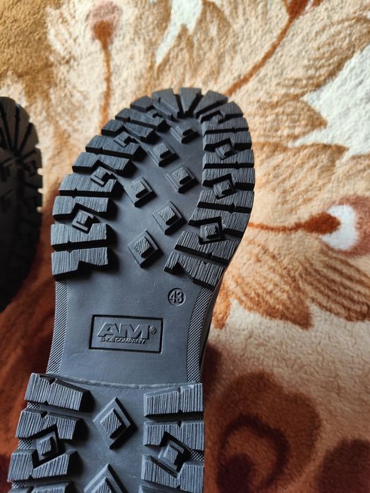 Ghete bărbați piele