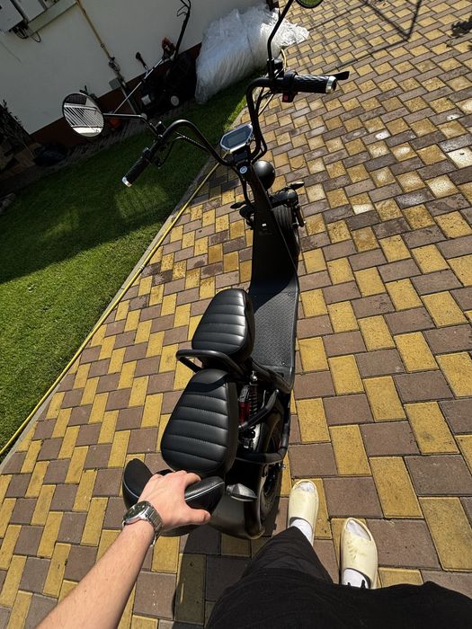 Vand scuter electric harley