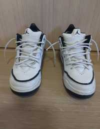 Jordan air courtside 37,5