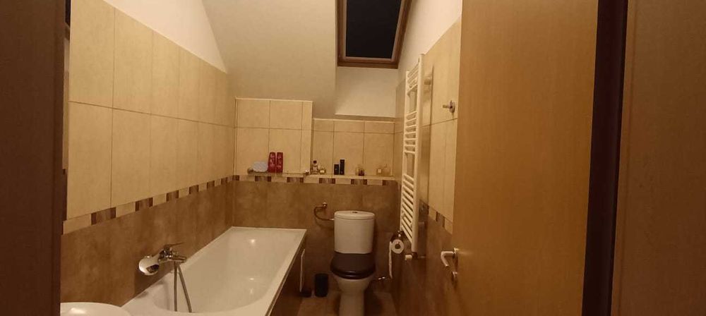 Apartament cu 3 camere