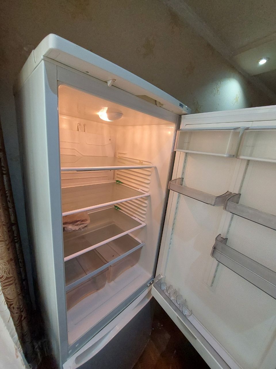 холодильник в отличном состоянии