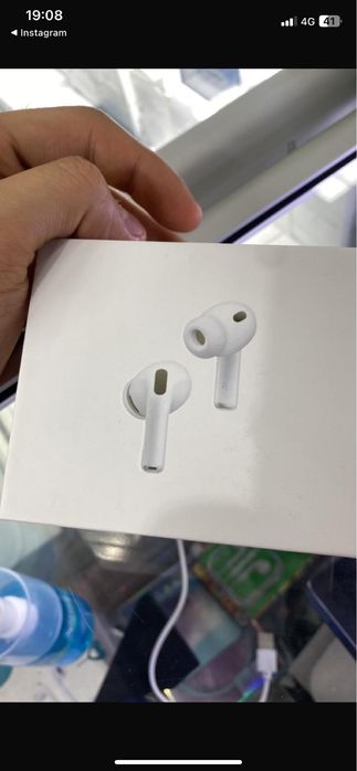 Продаю Air Pods 3
