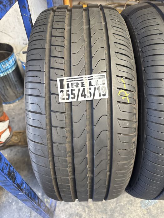 255/45/19 - 235/50/19 Pirelli