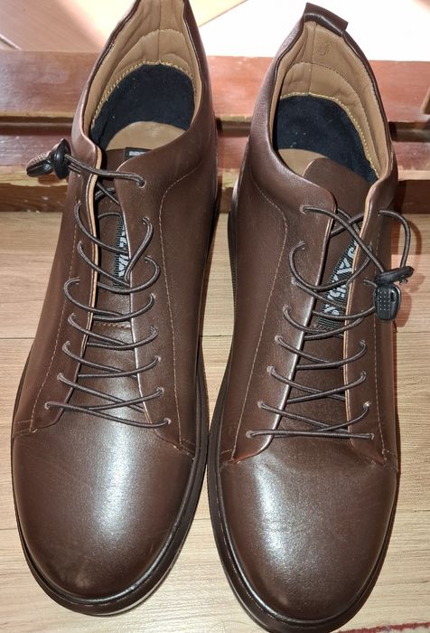 Buttondan Oyoq kiyim 44 razmer