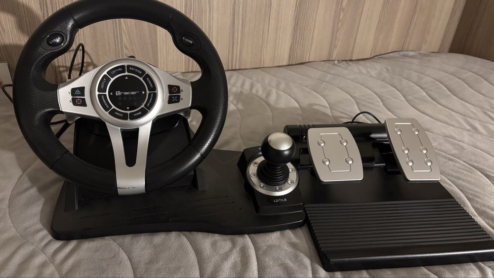 Волан и педали TRACER ROADSTER