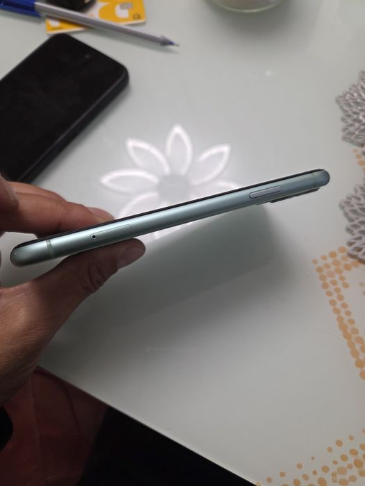 iPhone 11 64 GB in stare buna