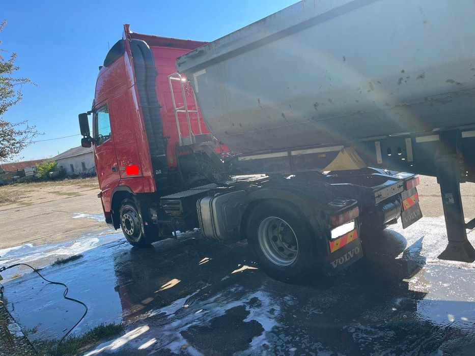 VOLVO FH 460 E5 EEV AUTOMAT/HYVA  din 2010.09