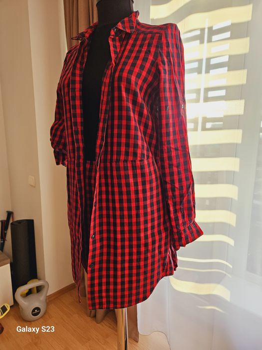 Cămașă cu fusta Zara. Marimea xs-s. 50 lei