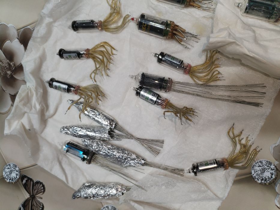 Lampi  pentru construit ceasuri