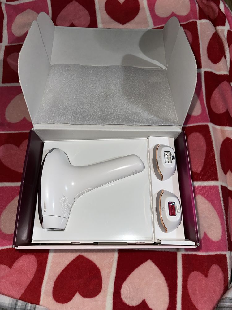 Фотоепилатор Philips Lumea