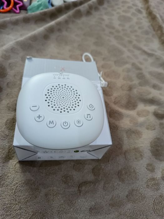 Уред за бял шумм