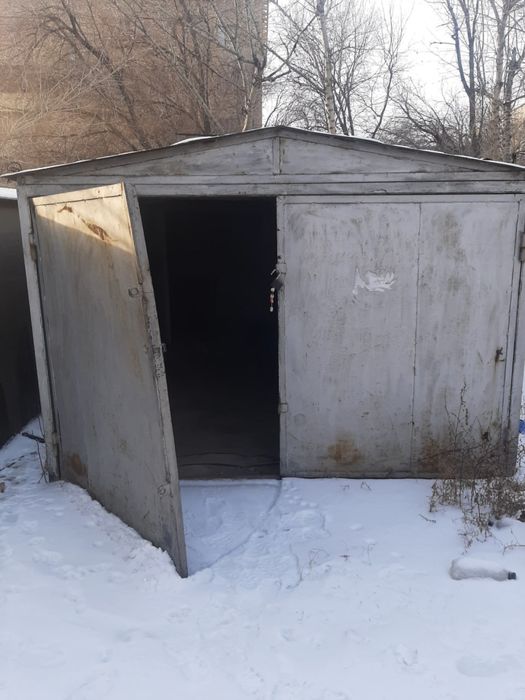 Продам гараж кроссовер легко вмещается