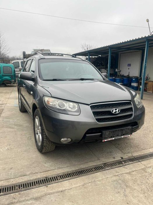 Dezmembrez Hyundai Santa Fe 2007 motor 2.2 diesel