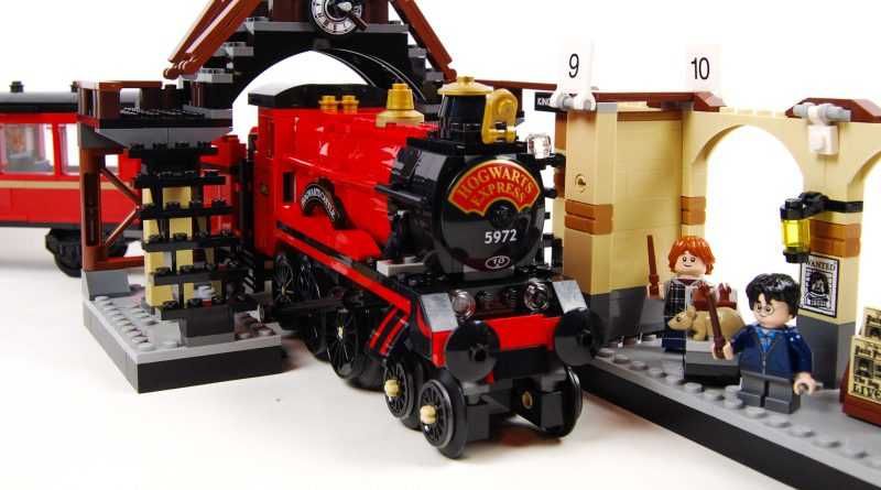 NOU TIP brand L tren Expresul Hogwarts Harry Potter 75955