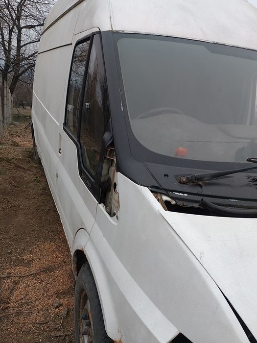 vând caroserie dubă