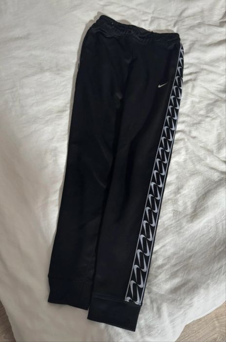 Pantaloni trening Nike dama