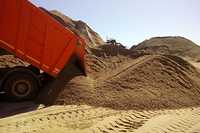 Песок, балласт, отсев, щебень, цемент от 5 до 15 тонн