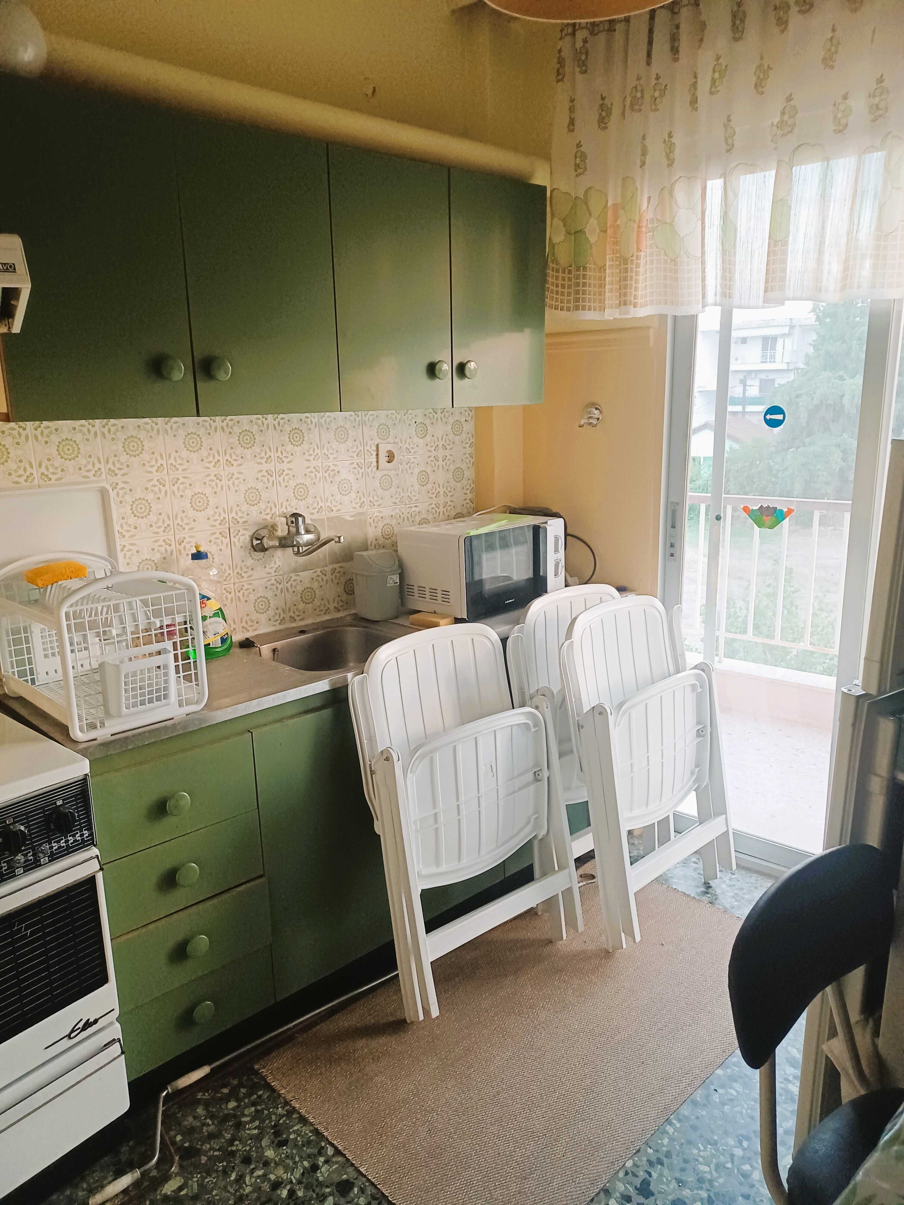 Продава прекрасен малък апартамент 40 м2 в Аспровалта, Гърция