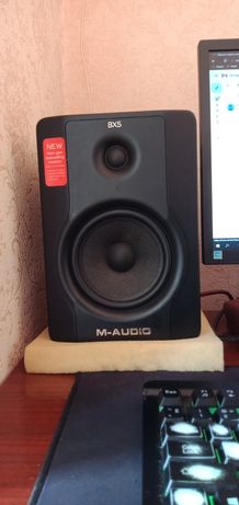 M-audio BX5 D2 (срочно)