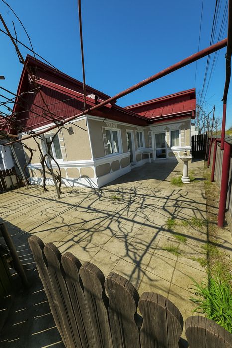 Proprietar vand casa + teren 1250 mp in Hemeius