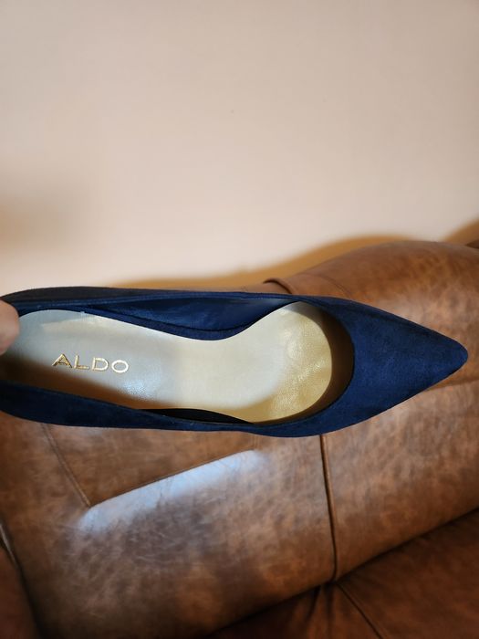 Vând pantofi Aldo