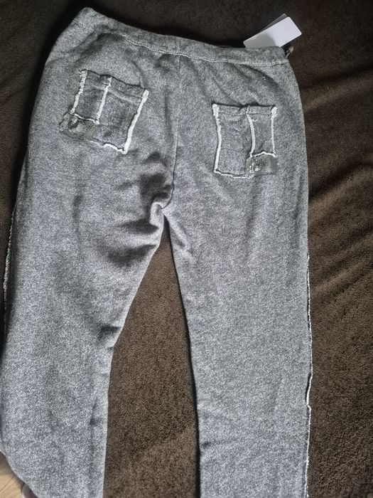 Pantaloni damă Guess