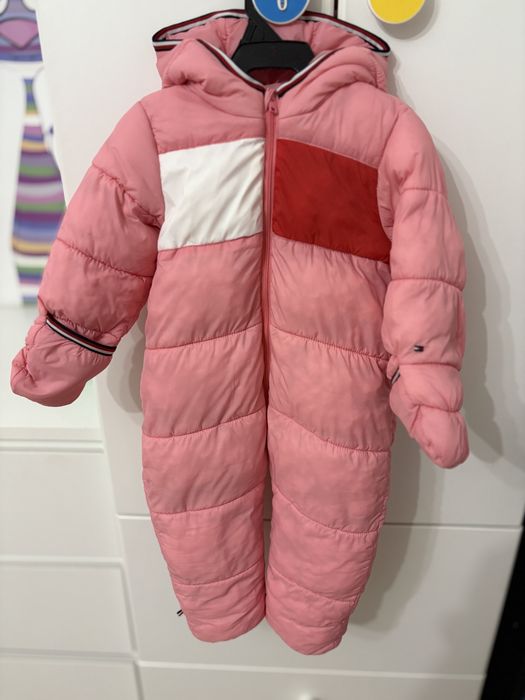Combinezon de iarnă Tommy Hilfiger, mărime 80