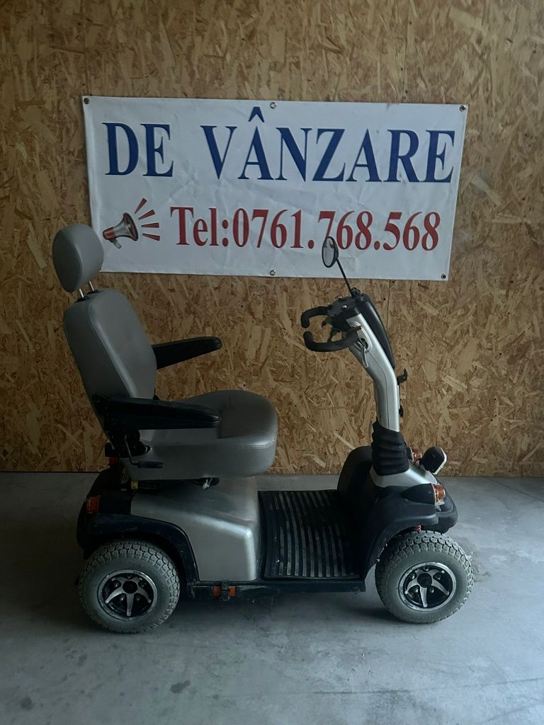 Cărucior scuter electric