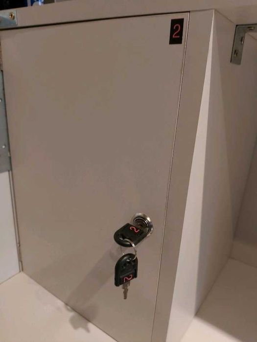 Щанд заграден от 4 страни / Киоск - 2,5 / 2,2 м.