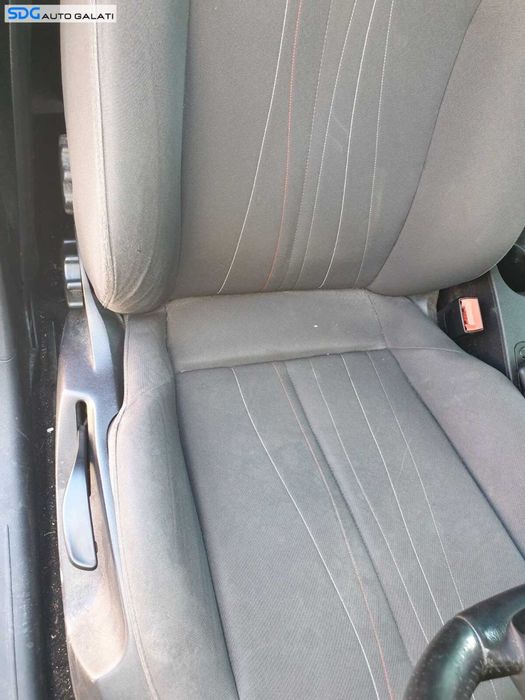Scaun Dreapta Fata Pasager Textil Fara Incalzire Seat Leon 1P 2006 - 2013 [C1529]