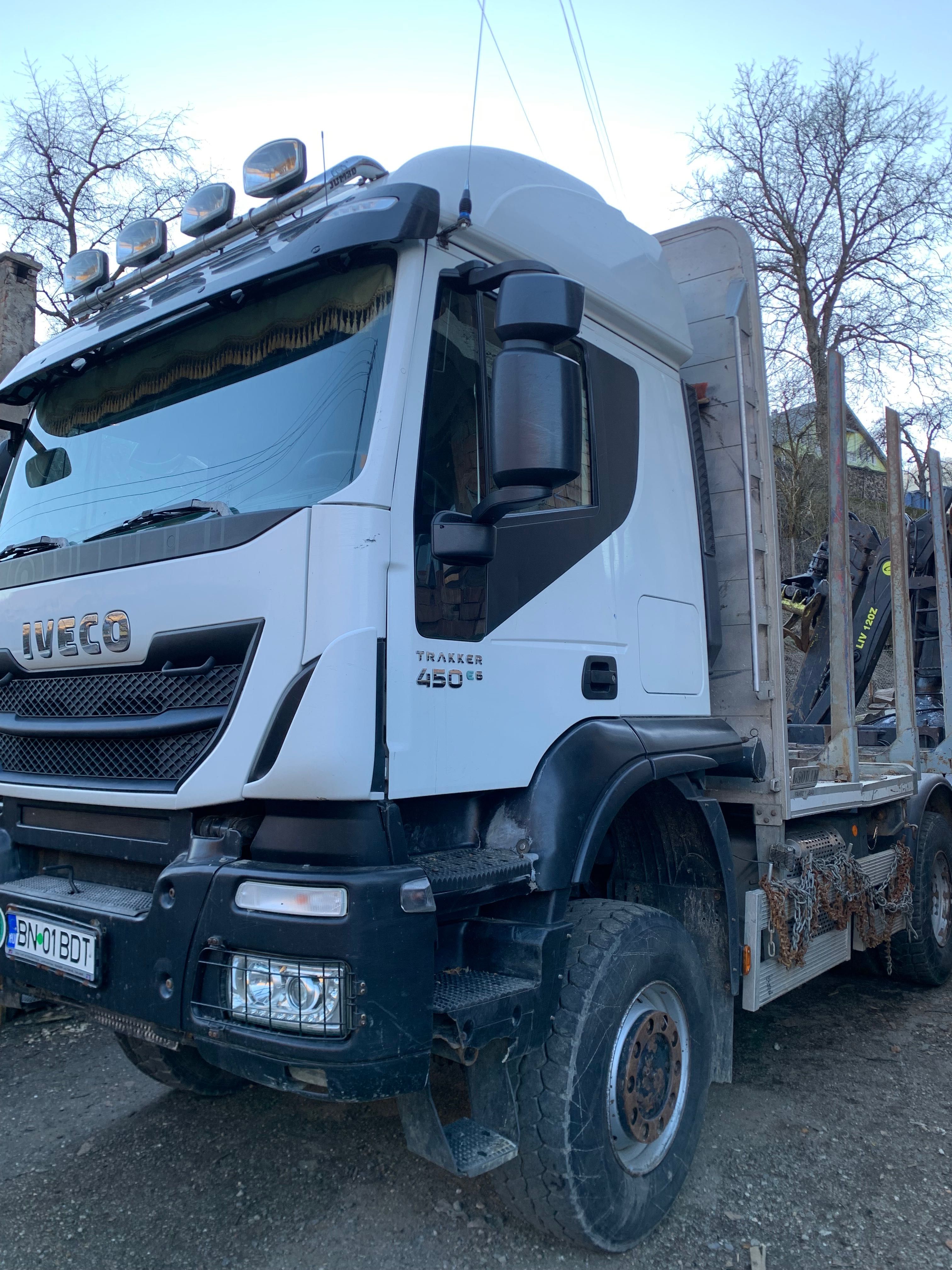 Camion forestier 6x6