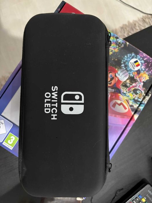 Consola NINTENDO Switch OLED White + Mario Kart 8 Deluxe + 6 luni NSO