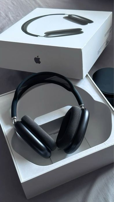 Airpods max синего цвета