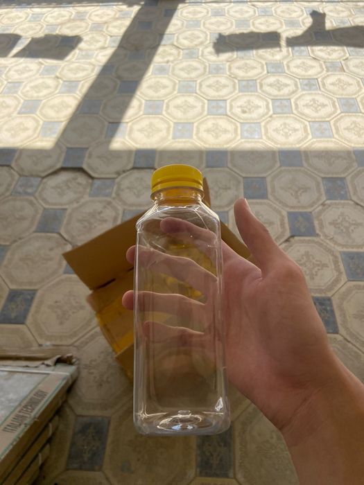 Бутылки пластиковые новые с крышками обьём 500мл.