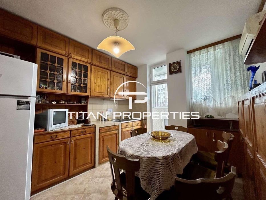 Продава се Тристаен апартамент в Пловдив, Каменица 2 - 68 кв.м за 1971 €/кв.м - Снимка #4