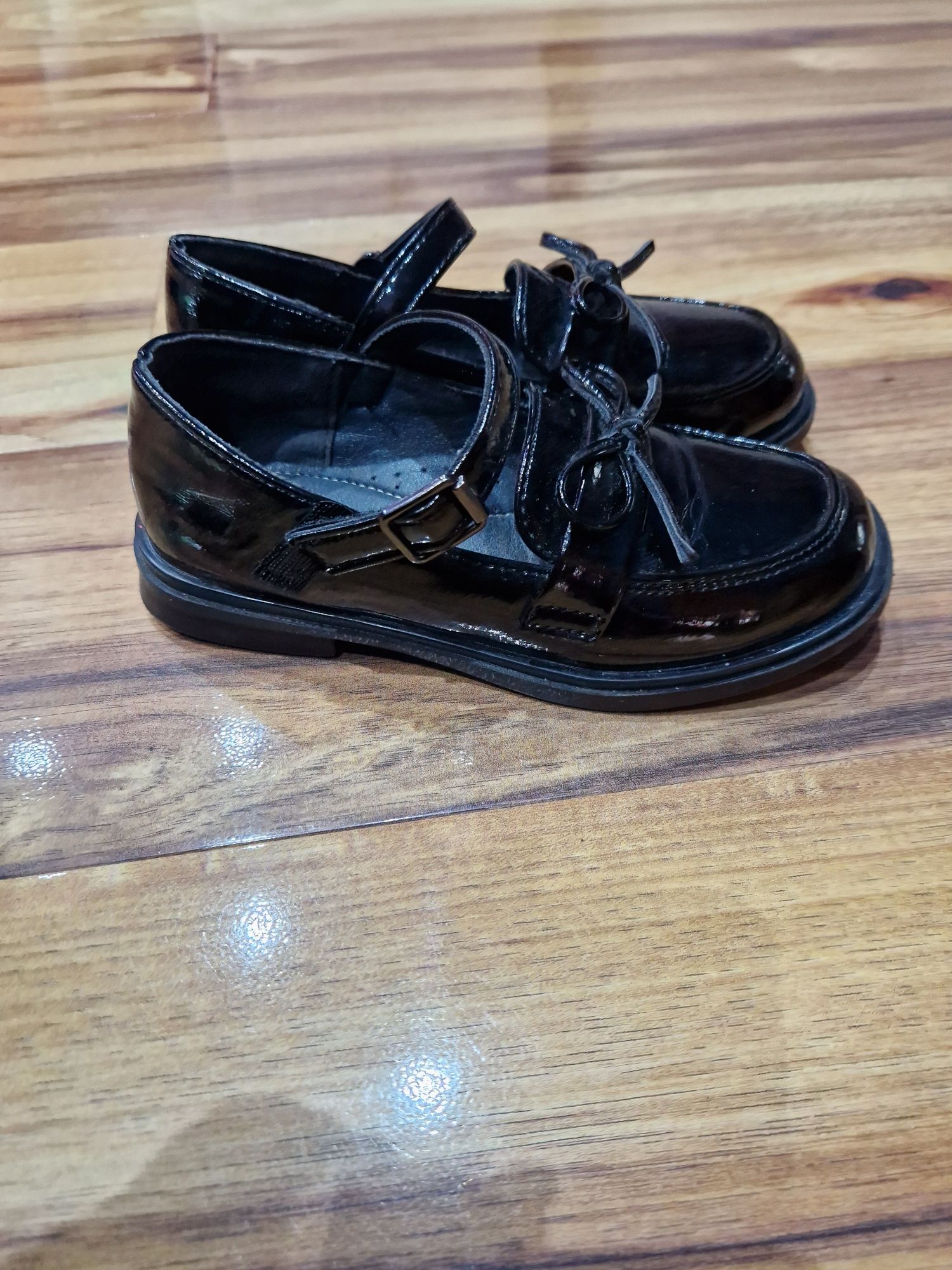 Pantofu Clibee masura 30