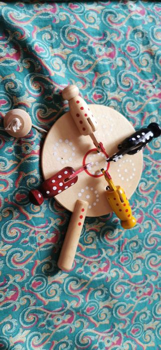 jucarie de lemn gaina ciuguleste jucarie veche