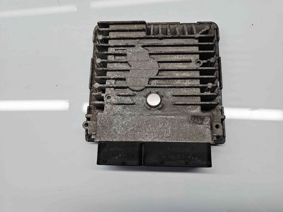 Calculator motor ECU Volkswagen Golf 6 (5K1) [Fabr 2009-2013] 03L90602