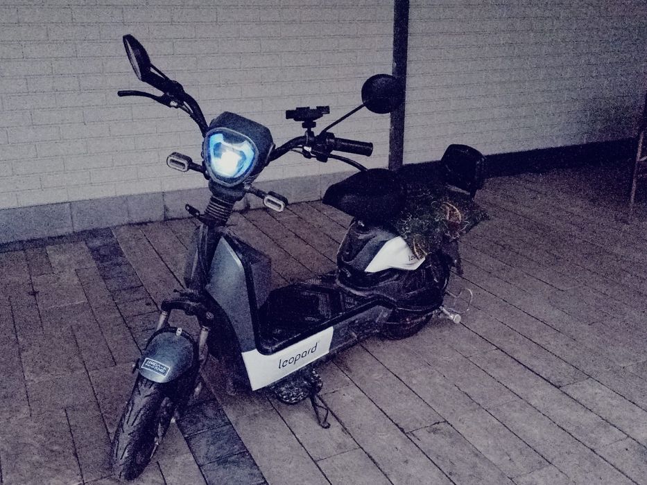 Электро скутер леопард новый