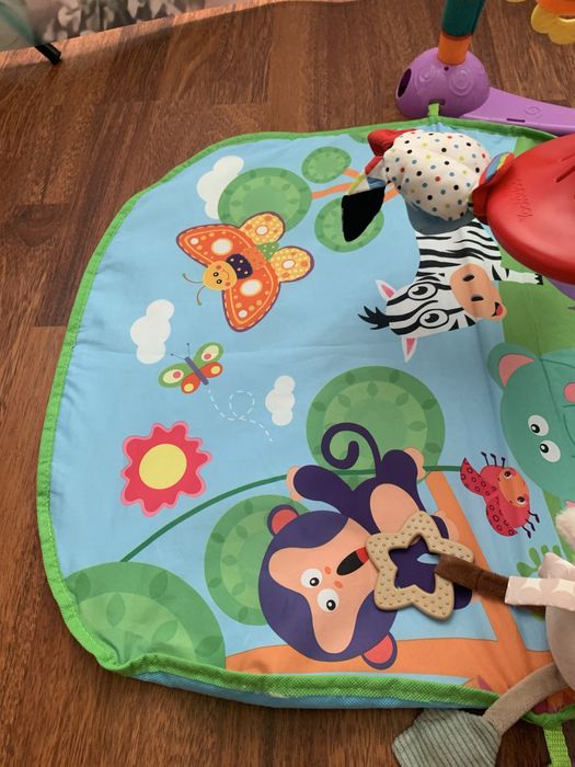 Saltea de activitati bebelus