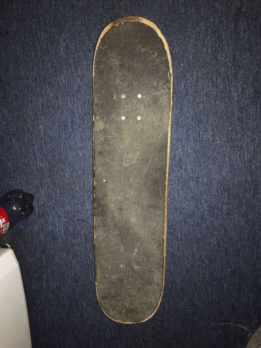 Skateboard      .