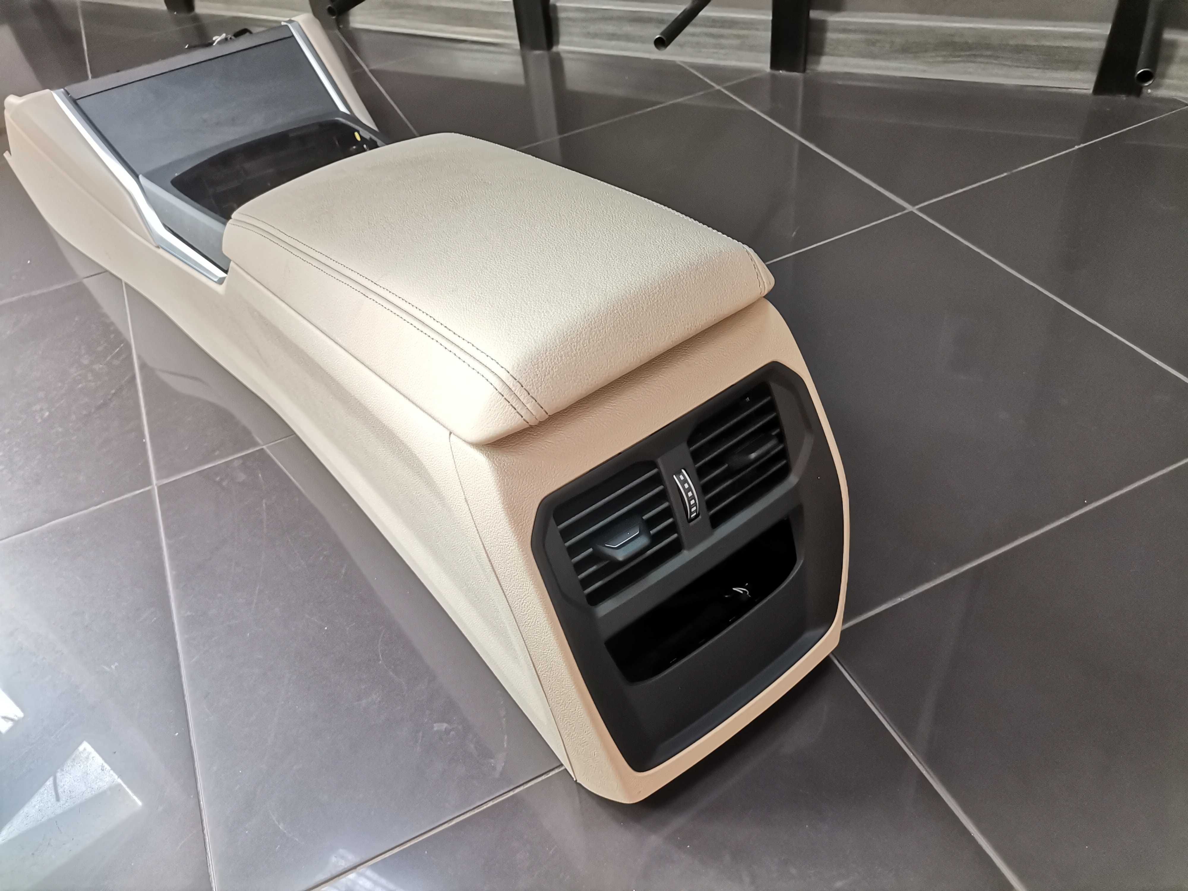 Централна Конзола BMW G20 G21 G22 G23 G26 G26 I4 Canberra Beige