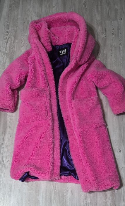 Розово зимно палто
