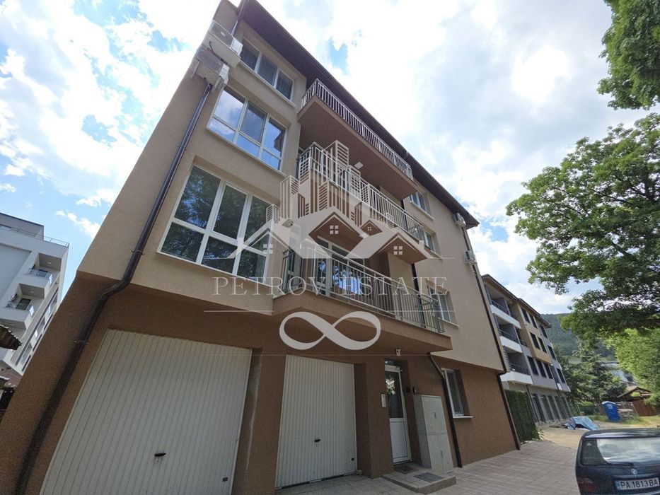 Продава се Тристаен апартамент в Велинград - 86 кв.м за 1500 €/кв.м - Снимка #12