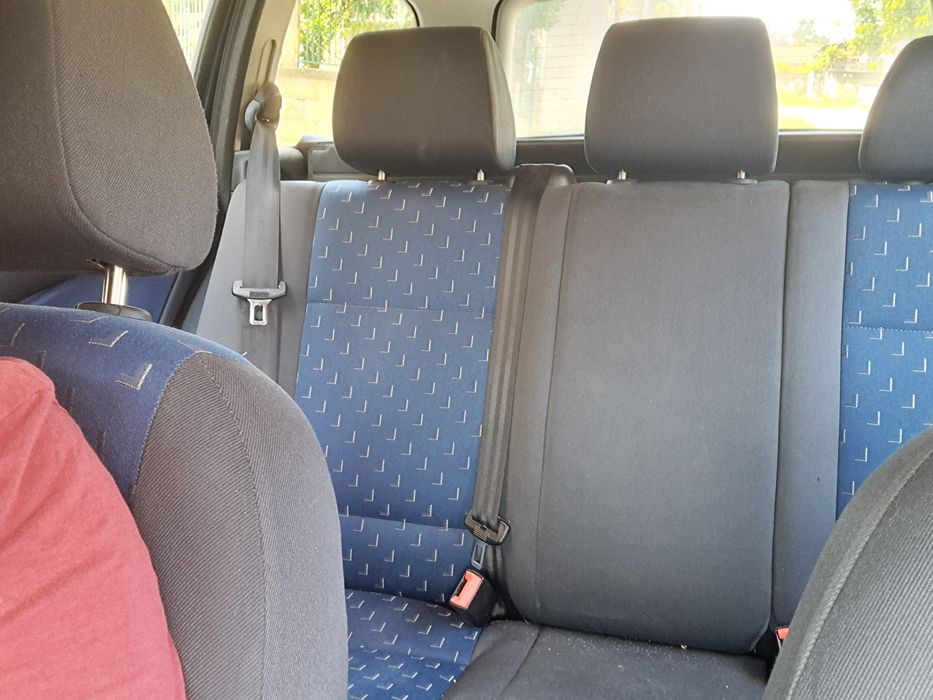 Шкода октавиа  1.9 тди  2003г