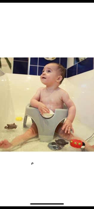 Vand scaun bebe pentru baie