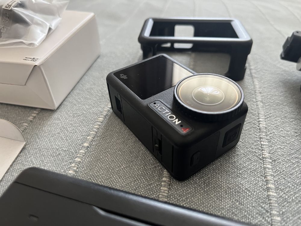 DJI Osmo Action 4 Adventure Combo