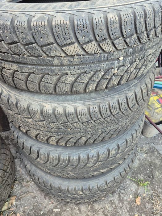 Продам резину зима R15