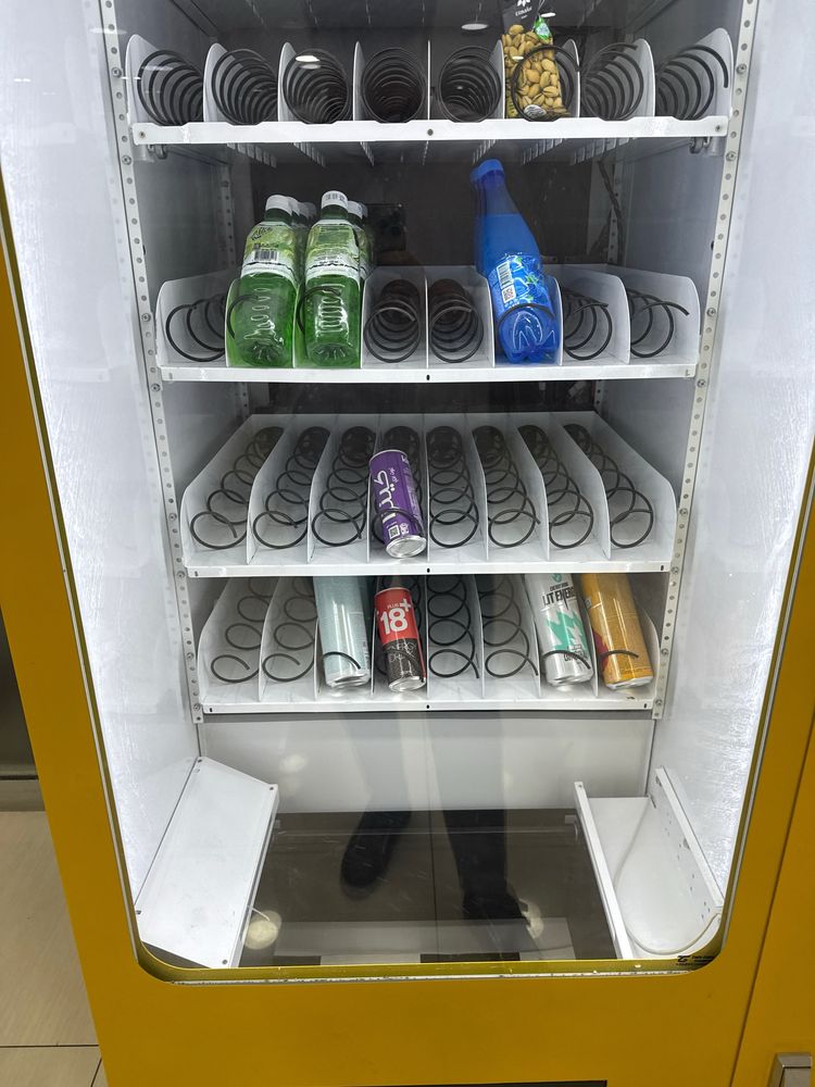 Vending aparat holati yangi